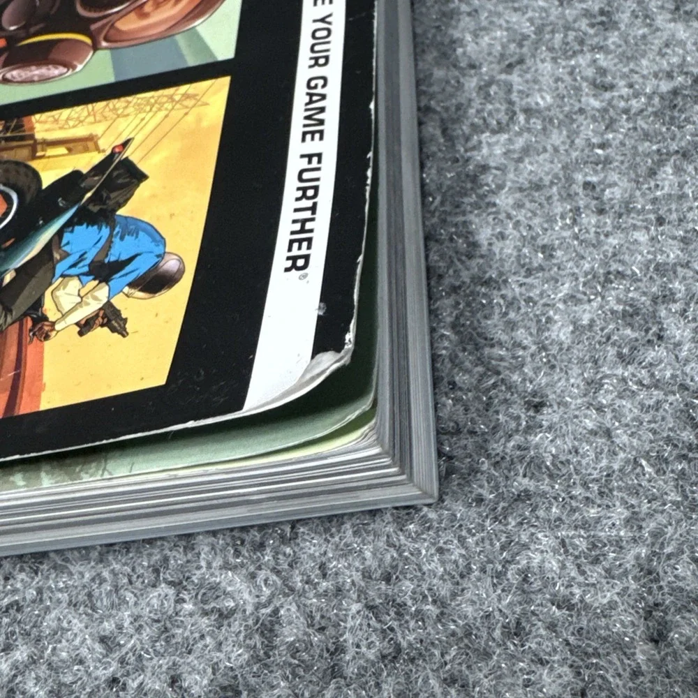Grand Theft Auto V‎ Signature Series Strategy Guide by Tim Bogenn & Rick Barba